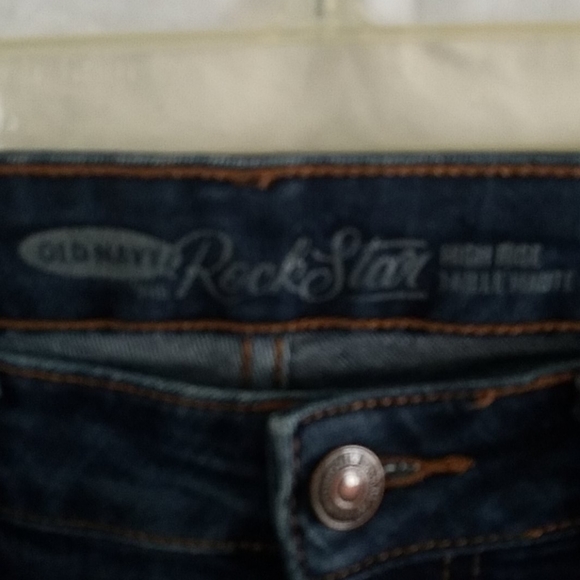 Old Navy Rockstart skinny jean - Picture 3 of 7